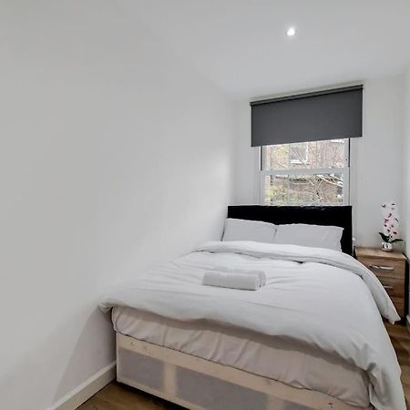 לונדון Flat 5 Mornington Crescent, 2 Bedroom, 1 Bathroom Flat מראה חיצוני תמונה